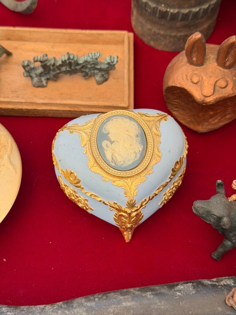 Vintage trinkets at the temple market